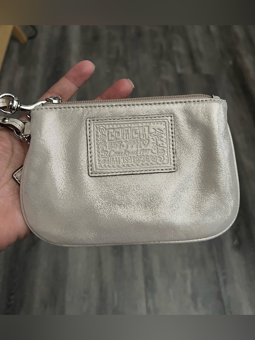 Y2k NWT Coach Poppy Metallic Champagne Wristlet Pouch - Picture 10 of 11